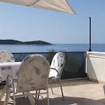 In With Seaview, Terrace, Wifi Sevid